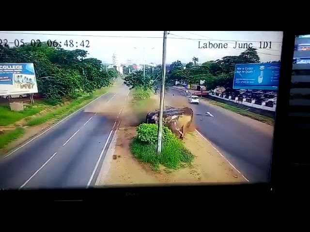 CCTV camera captures an accident at Labone junction